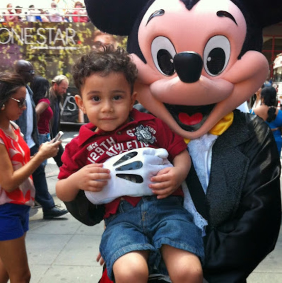 Meet your Posher, Khadra - Picture 1 of 1